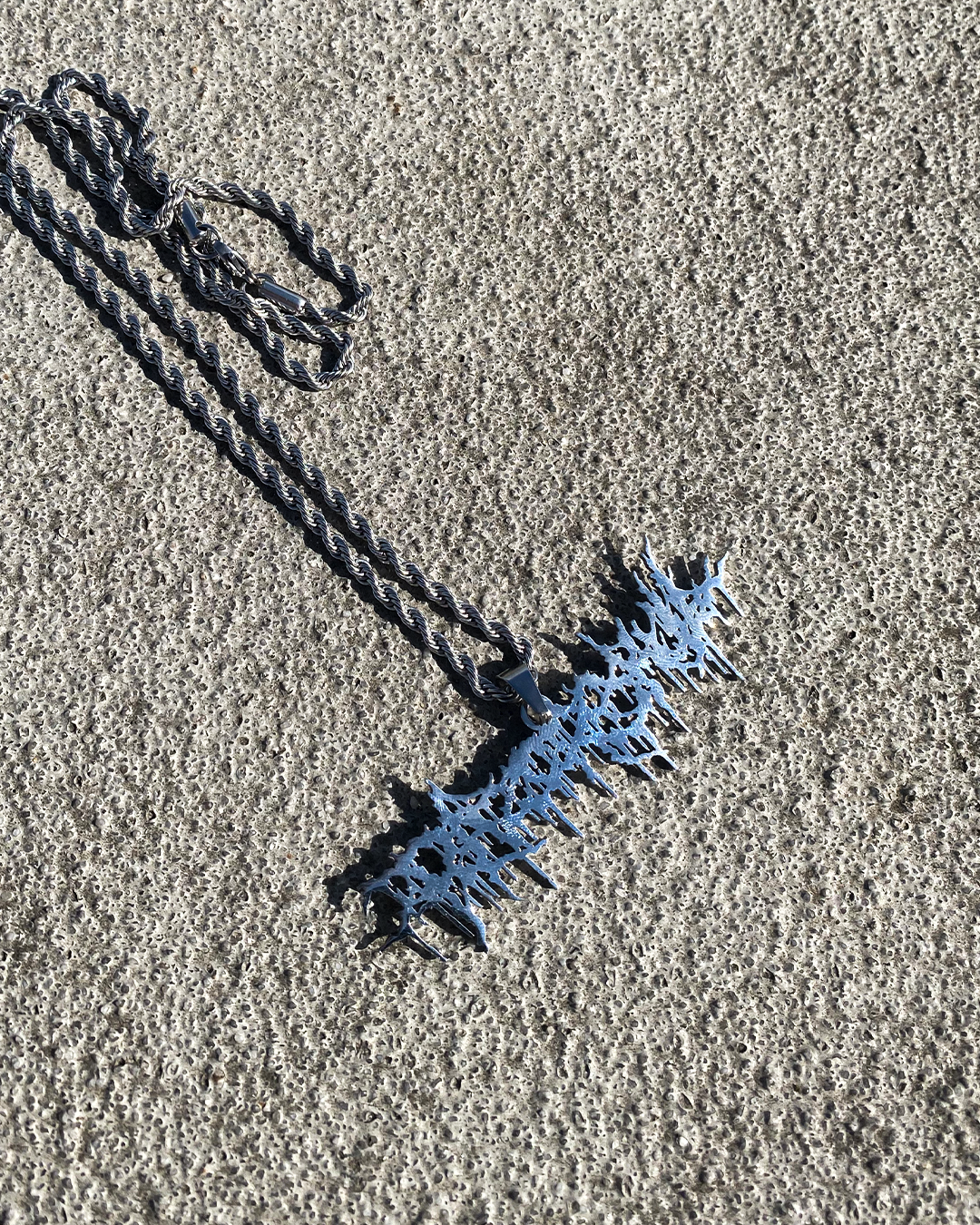 RAZORSKULL LOGO CHAIN